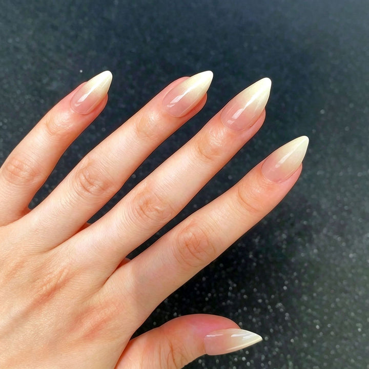 Elegant Press-On Nail Tips with Decorative Bow Stornfield