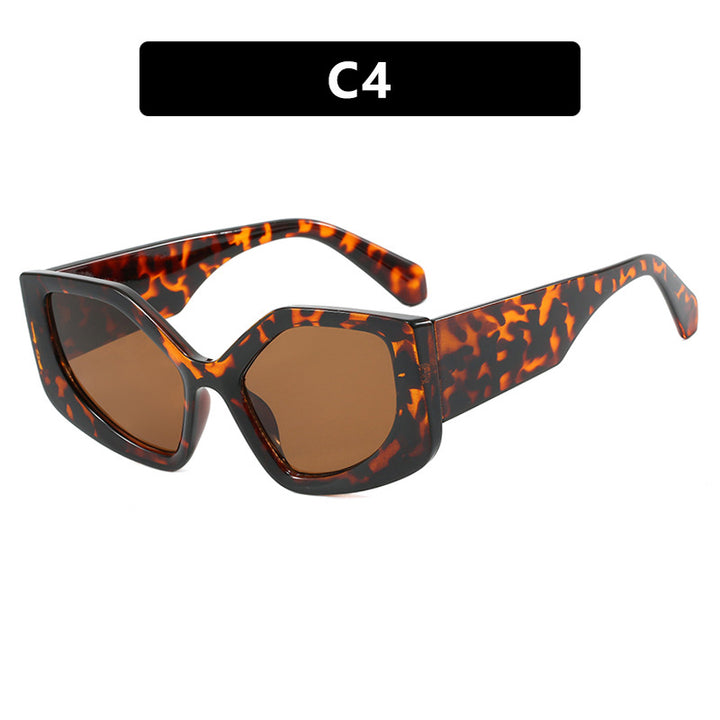 Women's striking sunglasses with oversized design and stylish gradient Stornfield