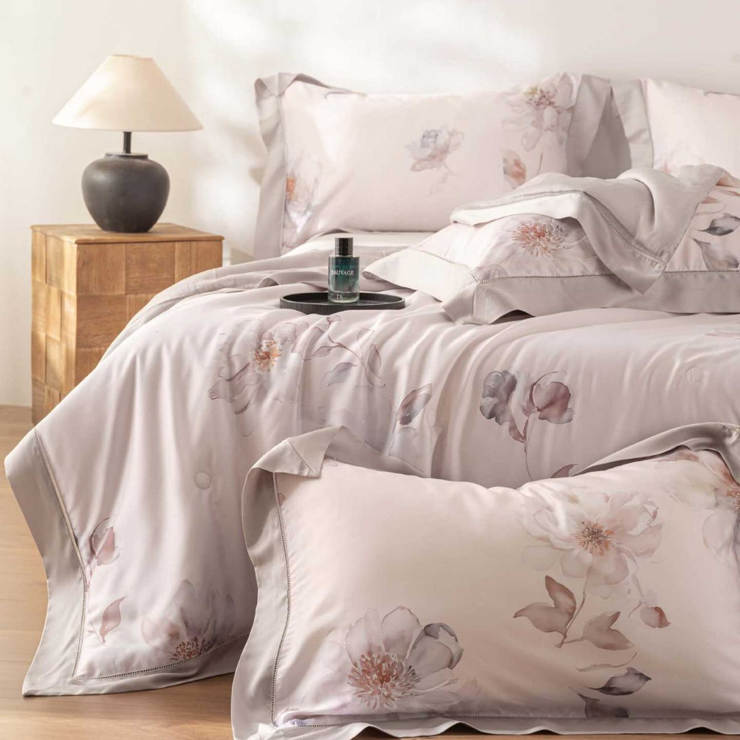 Luxurious cotton satin bedding set with delicate leaf design and hem detail