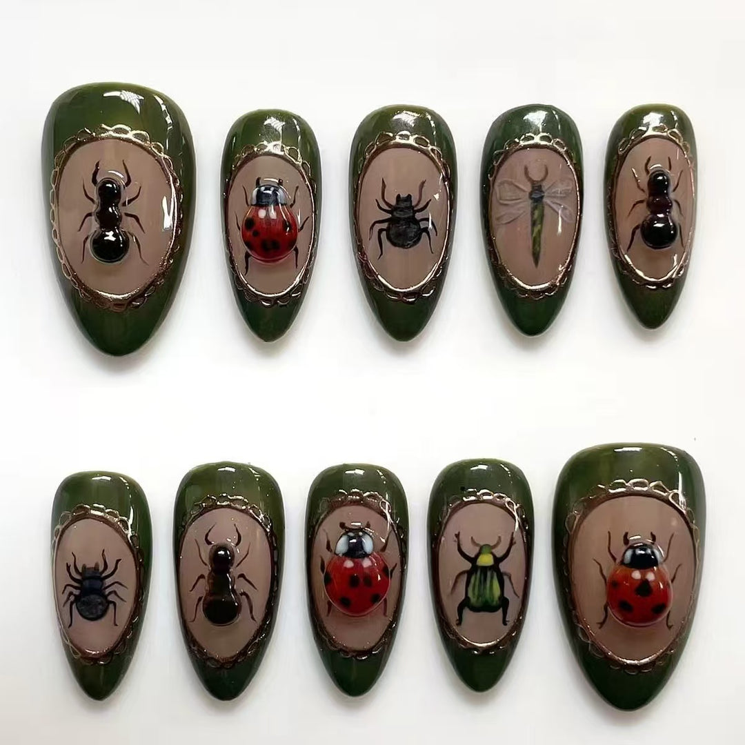 Artistic Floral and Star-Embellished Press-On Nail Set Stornfield