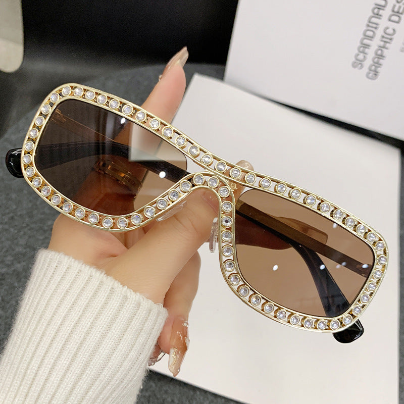 Women's extravagant Cat-Eye sunglasses with golden accents Stornfield