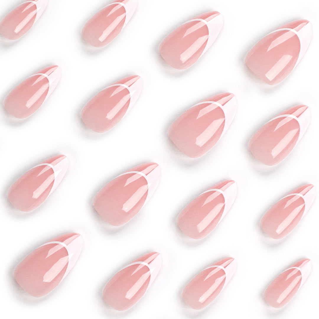 Artistic French-Tip Artificial Nails Stornfield