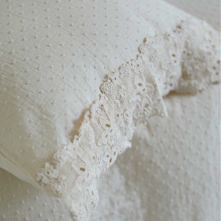 Quilted cotton piqué duvet cover set with handcrafted lace edge