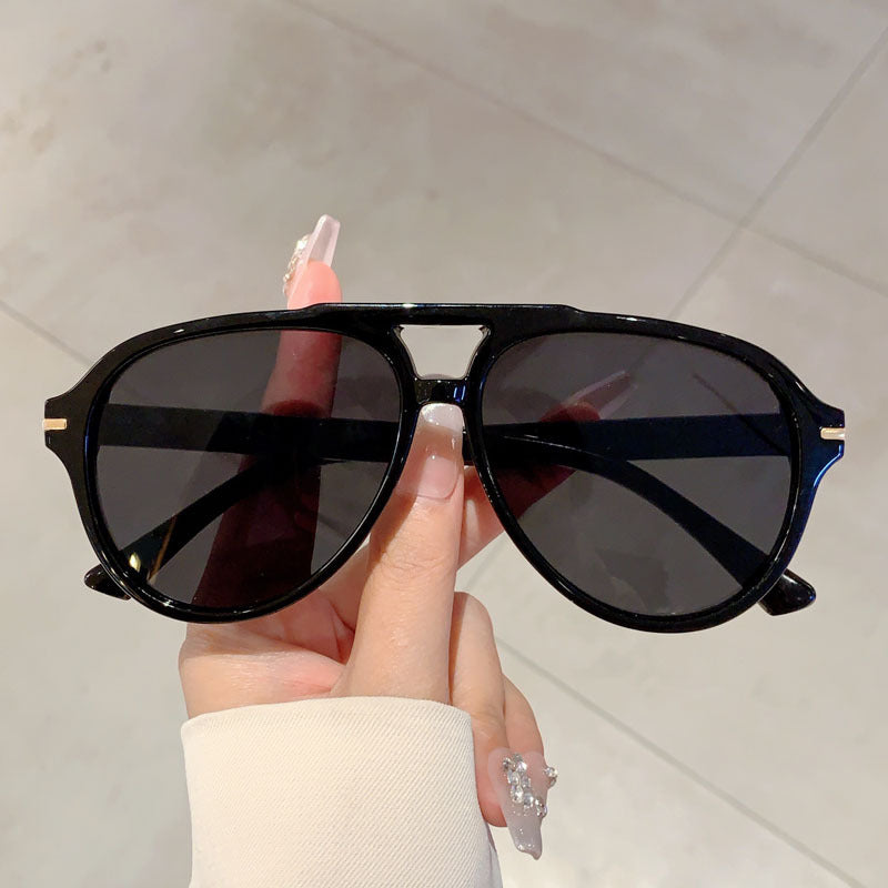 Women's stylish sunglasses with distinctive design Stornfield