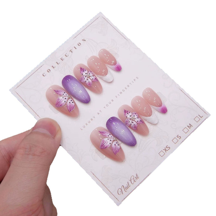 Elegant Floral Acrylic Nail Set