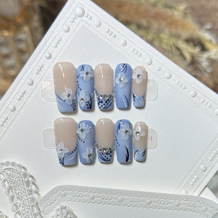 Decorative Press-On Nail Art Set with Floral and Gemstone Details Stornfield