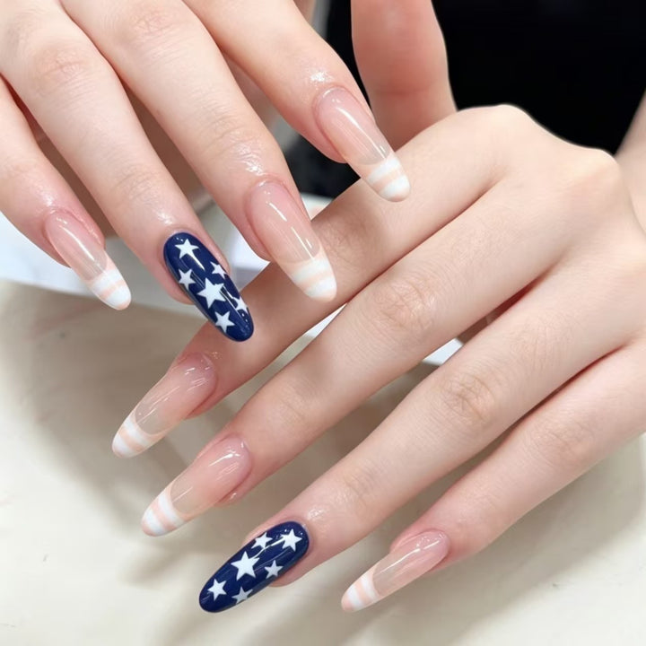 Decorative Star Accent Press-On Nail Extensions