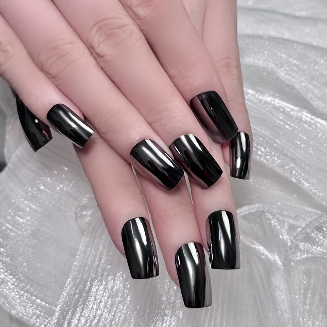 Glossy Press-On Nail Set Stornfield