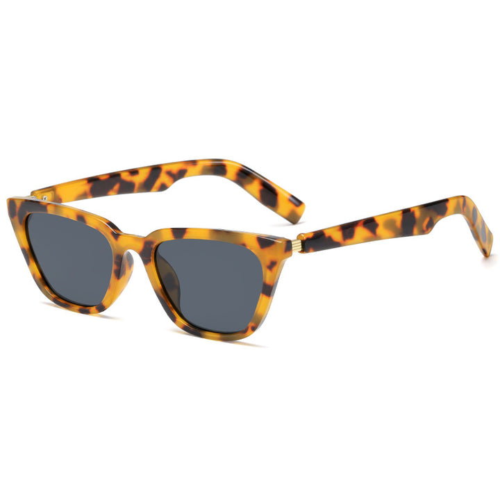 Ladies' corrective glasses in fashionable cat-eye style Stornfield