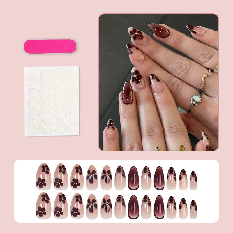Artificial nail set with floral and elegant design Stornfield