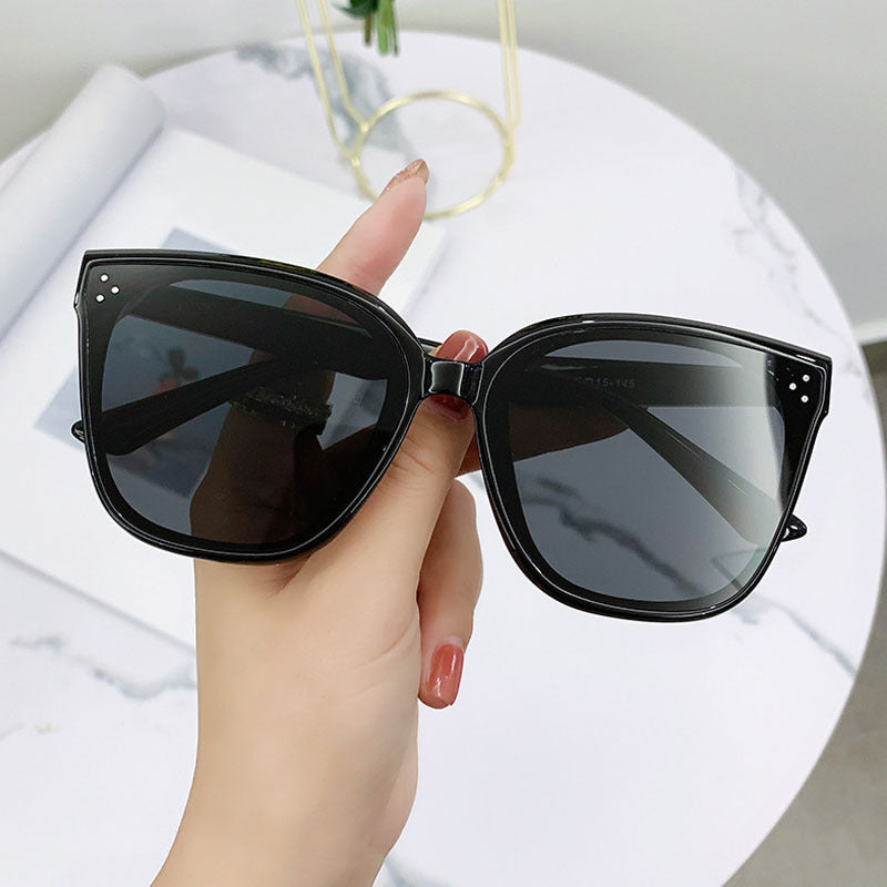 Women's Cat-Eye Sunglasses in Elegant and Modern Design Stornfield