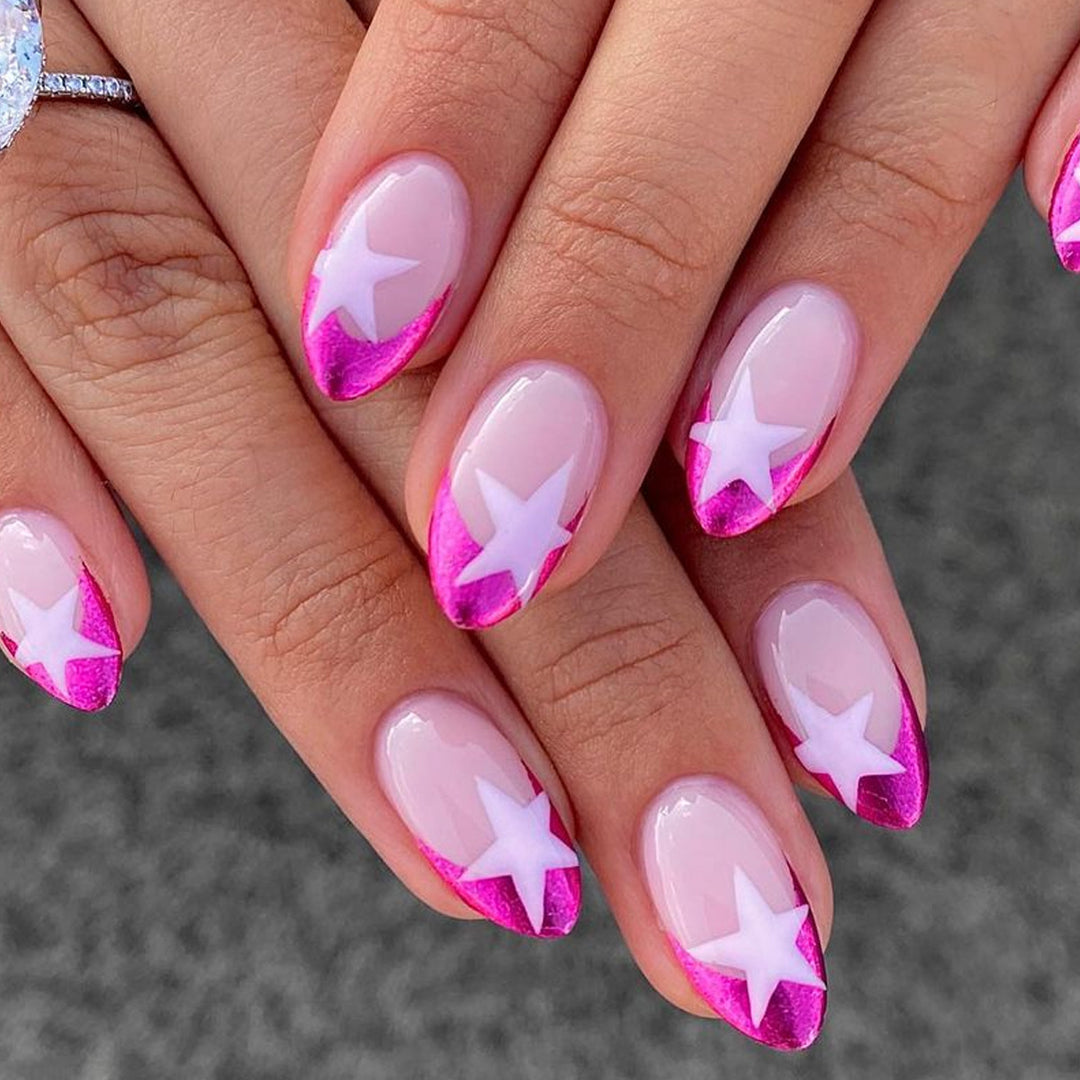 Artistic Star-Embellished Nail Design Stornfield