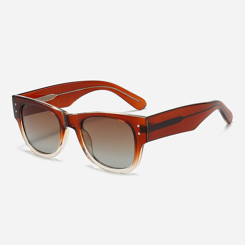 Ladies sunglasses in minimalist and elegant design Stornfield