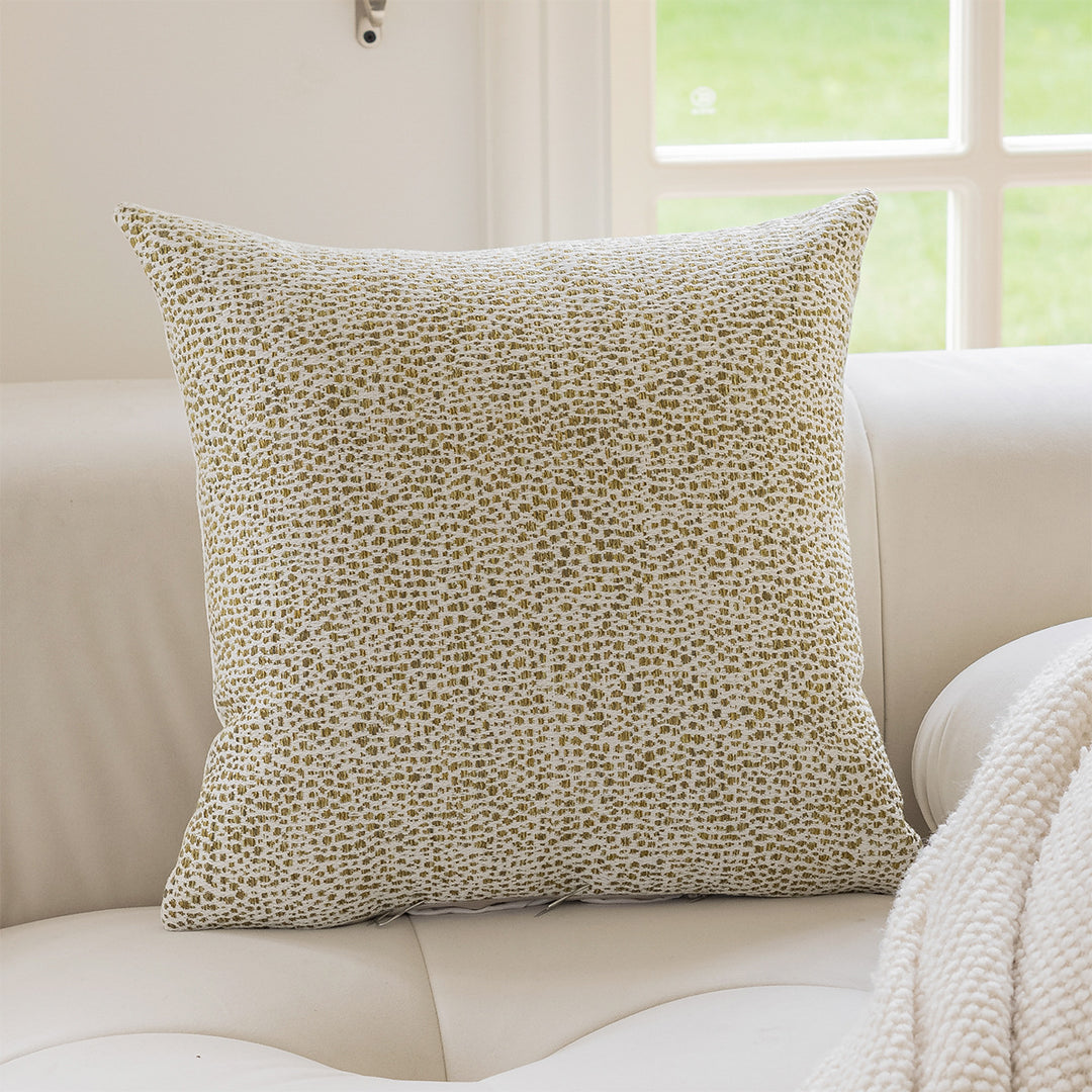 Plush decorative pillow