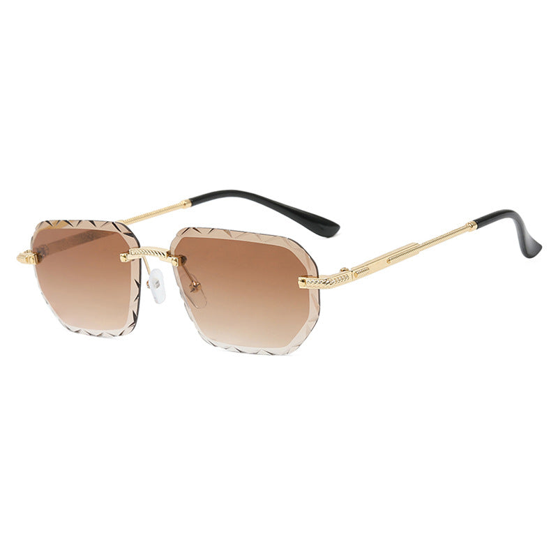 Women's geometric sunglasses with mirrored lenses and sturdy frame Stornfield