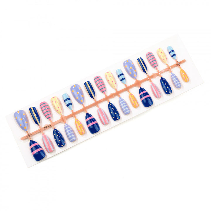 Creative Patterned Press-On Nail Art Set