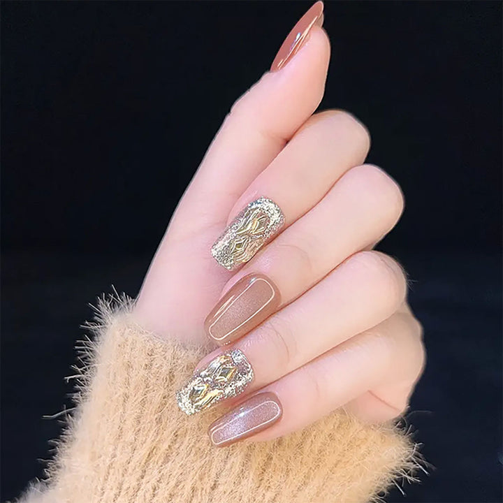 Glamorous Nail Art Extensions