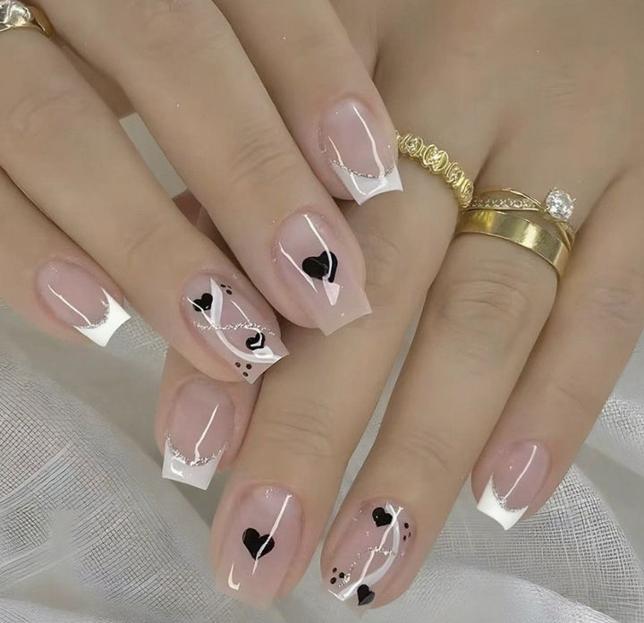 Elegant Heart-Design Press-On Nail Set Stornfield