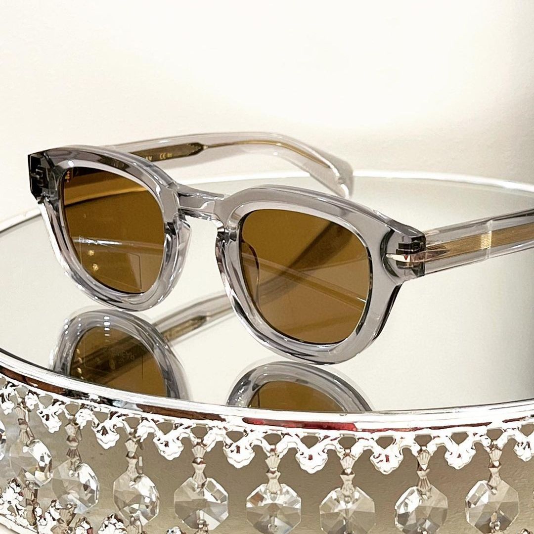 Women's sunglasses with modern, multifaceted design and polarized lenses Stornfield