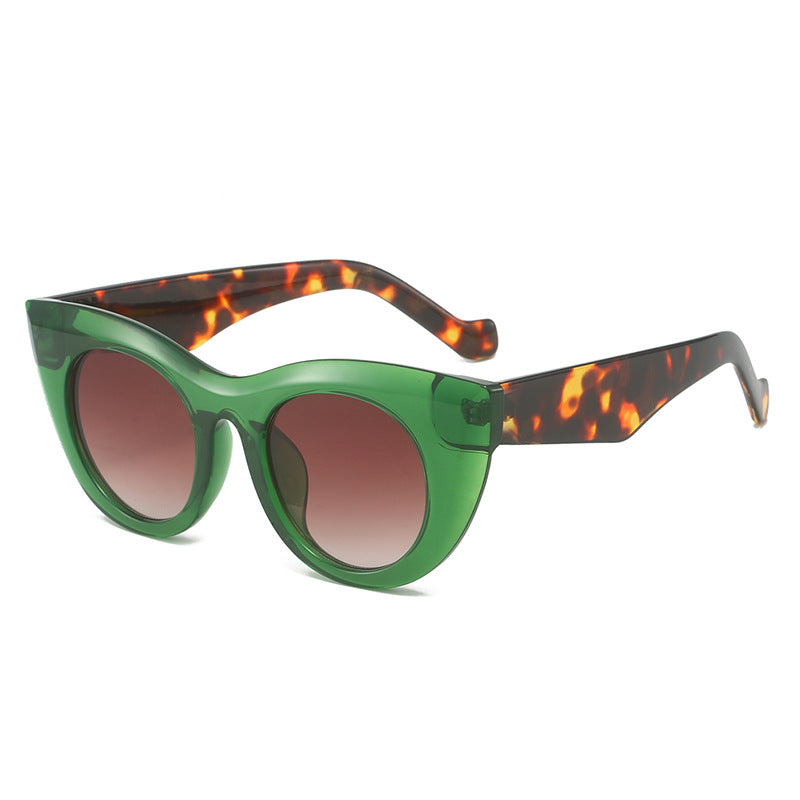 Ladies Cat-Eye Sunglasses with Wide Frame and UV Protection Stornfield