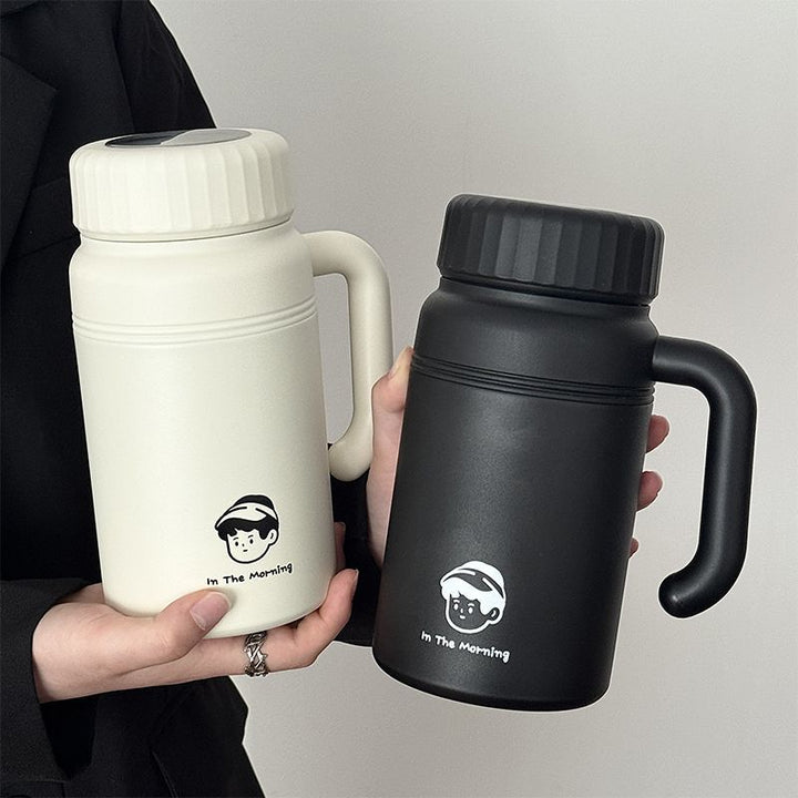 Women’s insulated carafe with ergonomic carrying handle and innovative closure system Stornfield