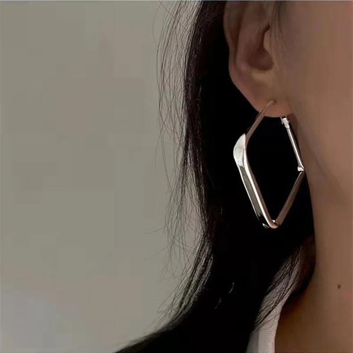Fashionable Geometric Hoop Earrings Made of High-Quality Metal Stornfield