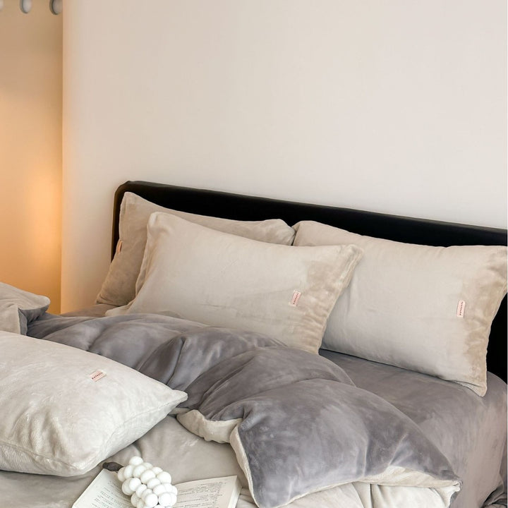 Luxury Plush Reversible Velvet Duvet Cover and Pillowcase Bedding Set