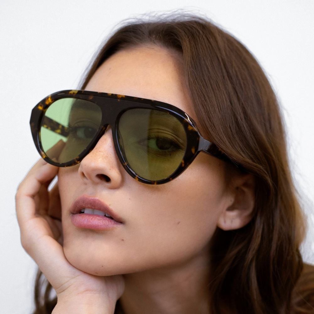 Women's Statement Sunglasses with Wide Frame and Green Lenses Stornfield