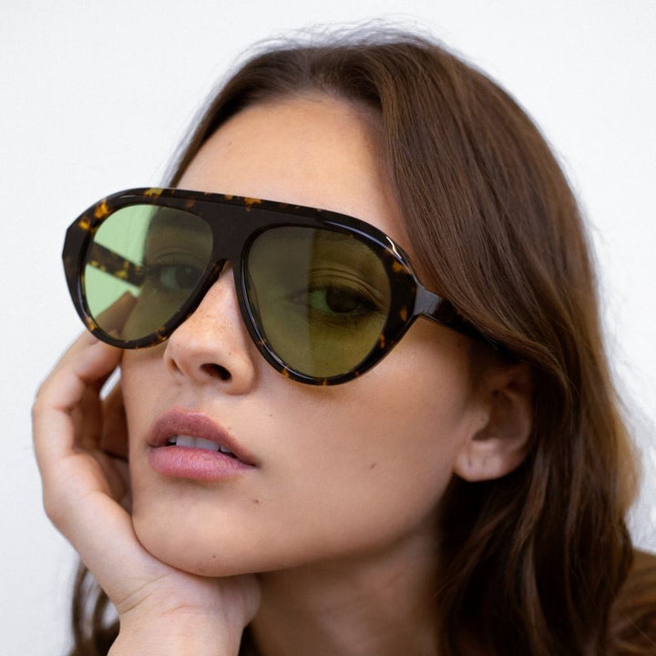 Women's Statement Sunglasses with Wide Frame and Green Lenses Stornfield