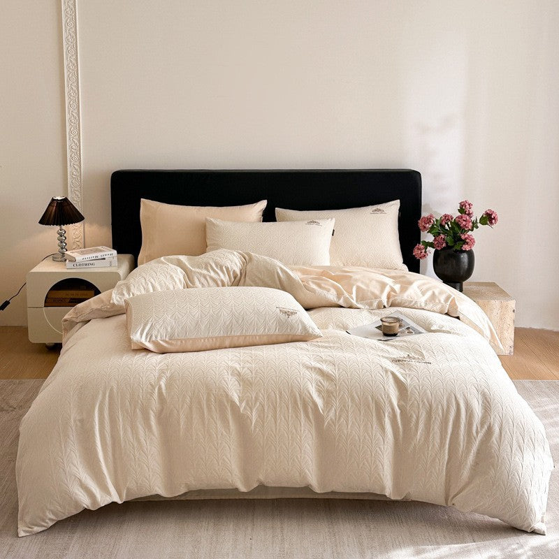Bedding set in linen look with delicate flower embroidery