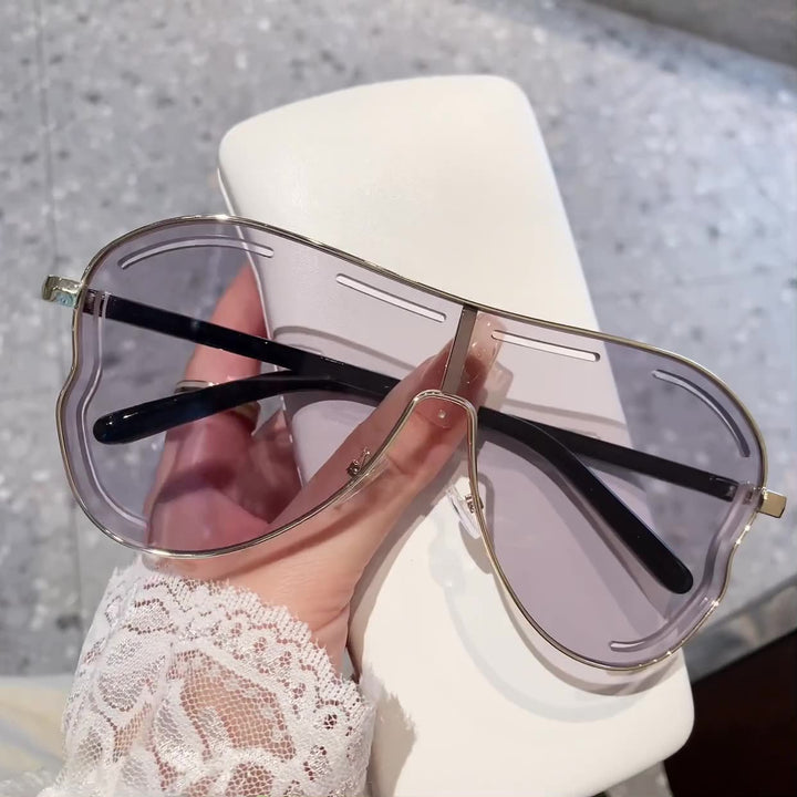 Women's sunglasses in modern shield design Stornfield