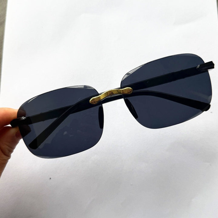 Chic Oversized Sunglasses Stornfield