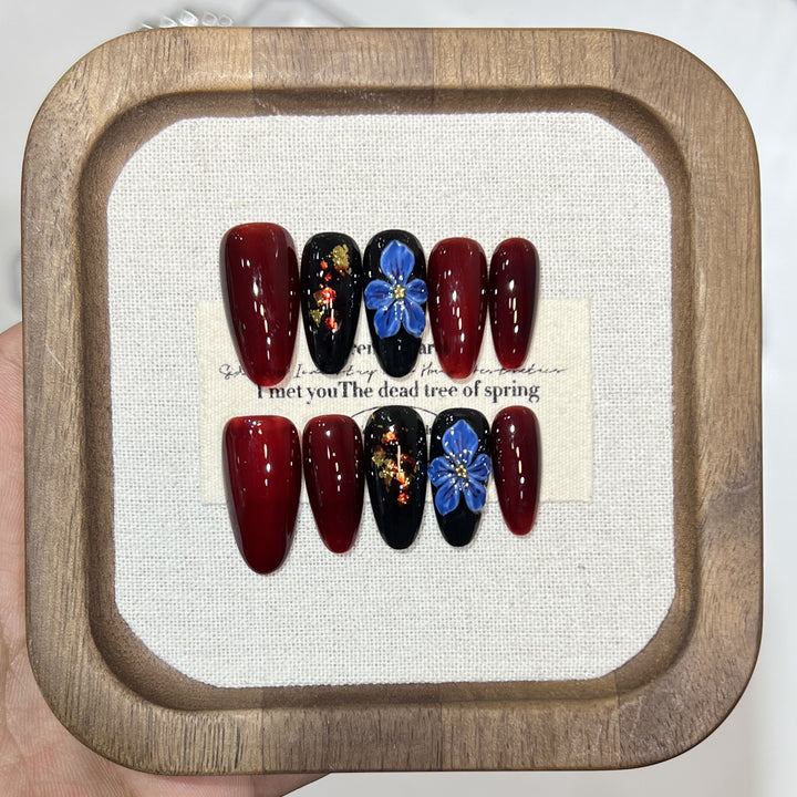 Glamorous Starry Press-On Nail Art