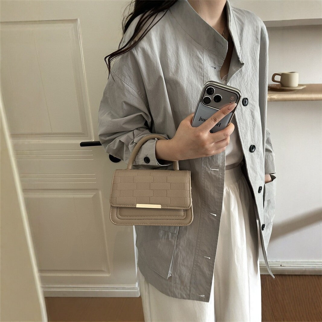 Elegant Textured Handheld Bag