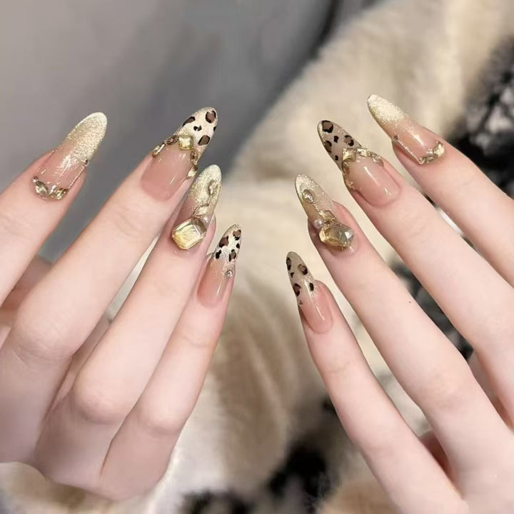 Artificial Nails in Stylish Ombre Design Stornfield