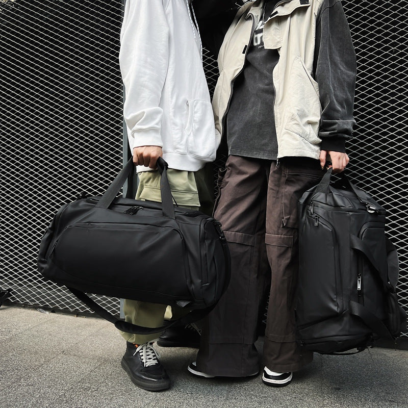 Sporty travel bag with many compartments Stornfield