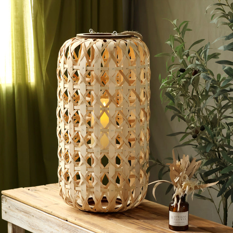 Handcrafted lantern in natural design Stornfield