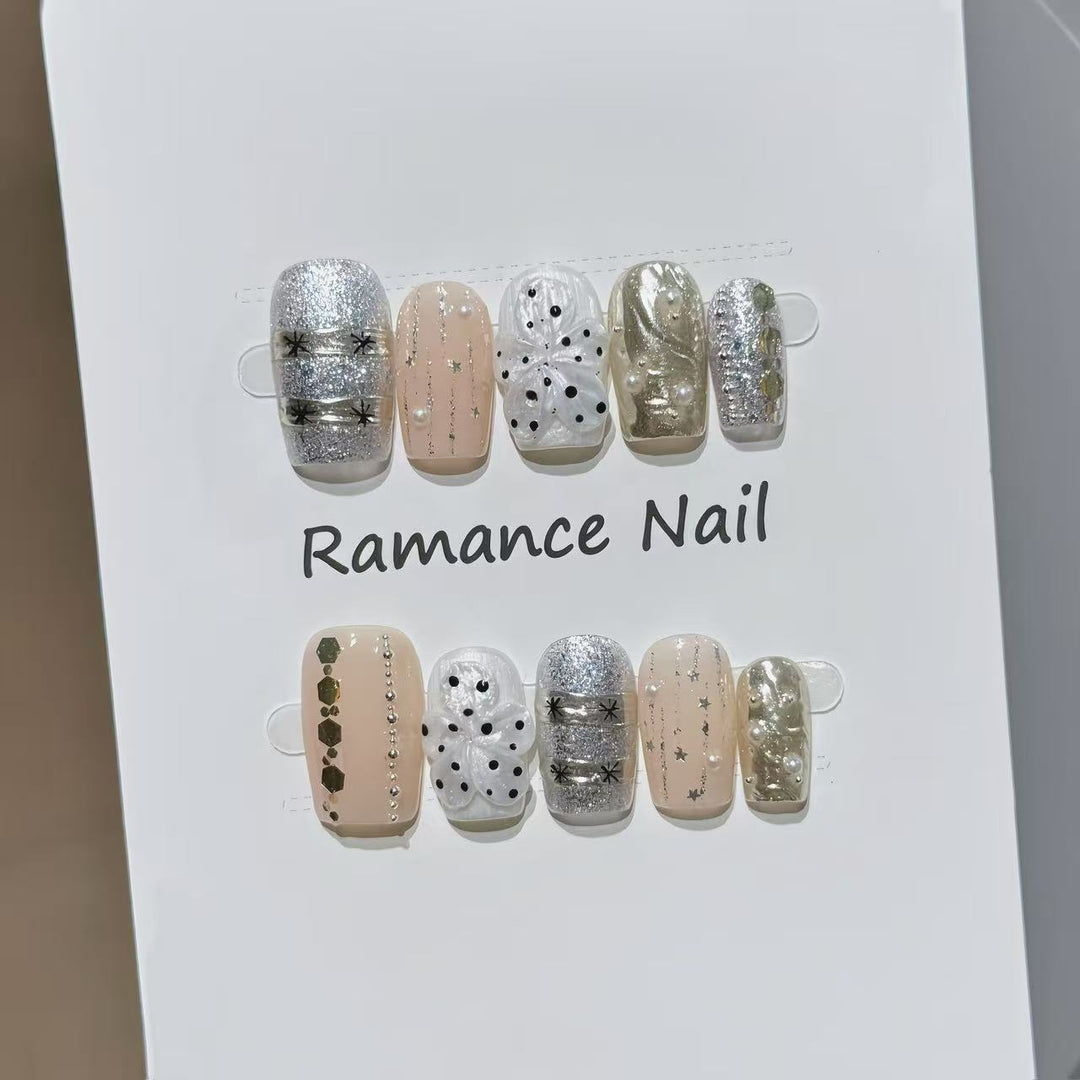 Stick-On Nail Art Stornfield