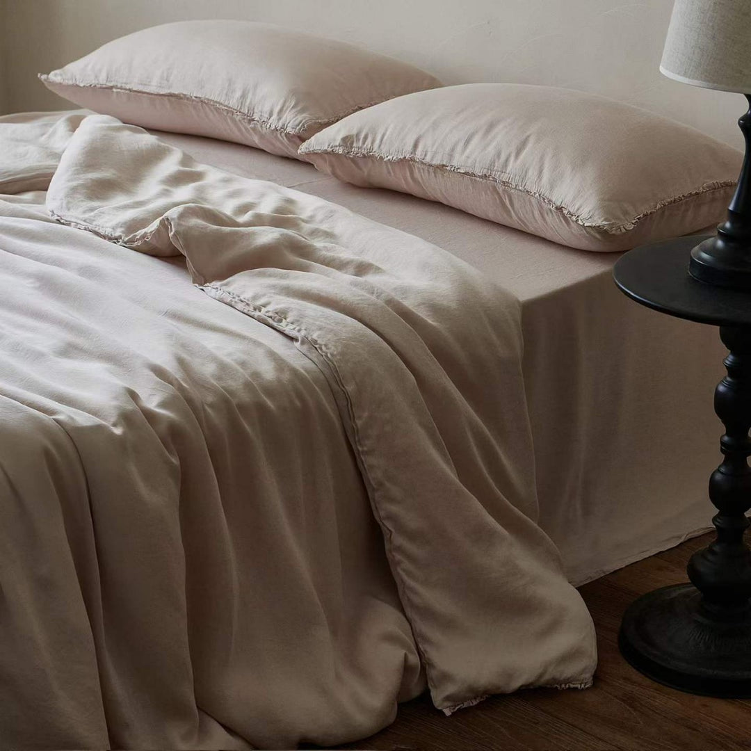 Washed Linen-Blend Ruffled-Edge Duvet Cover Set with Pillow Shams