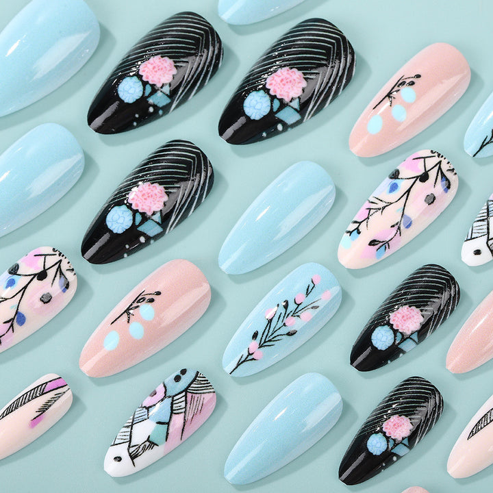 Artificial nails with floral accents Stornfield