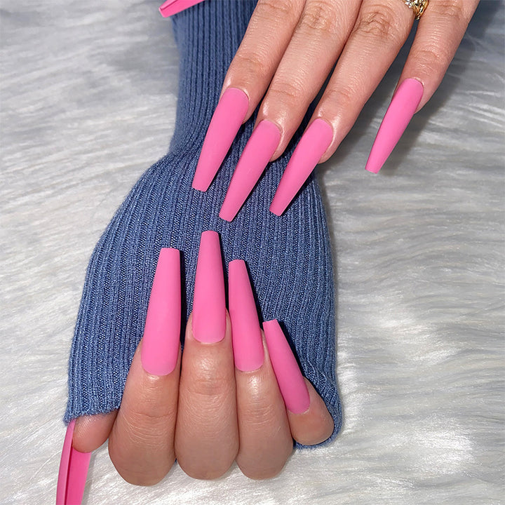Artificial extensions in trendy stiletto style Stornfield