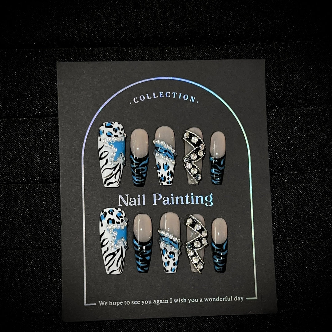 Elegant Press-On Nail Art Set