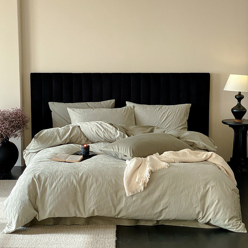 Bedding set made of cotton percale with a crinkled look and subtle texture