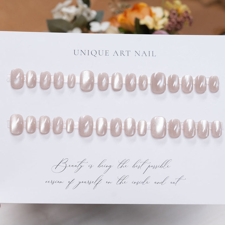 Elegant Press-On Nail Set with Glossy Finish  1791110649