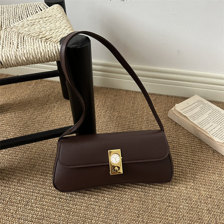 Vintage-Inspired Leather Crossbody Bag