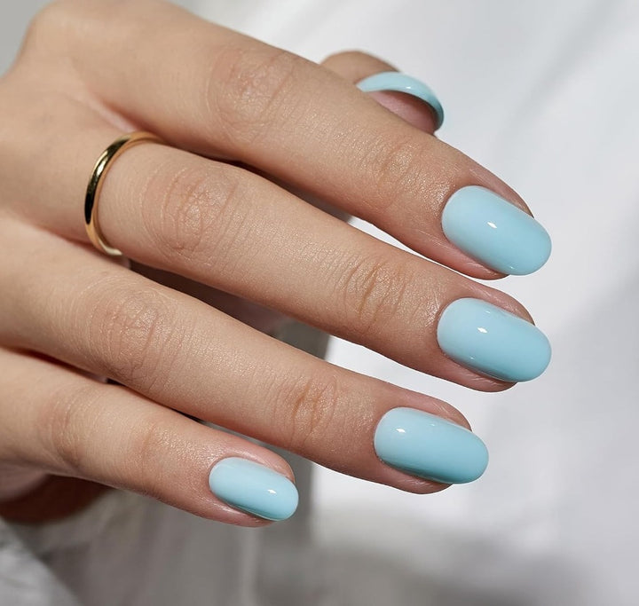 Glossy Oval-Shaped Nail Enhancements Stornfield