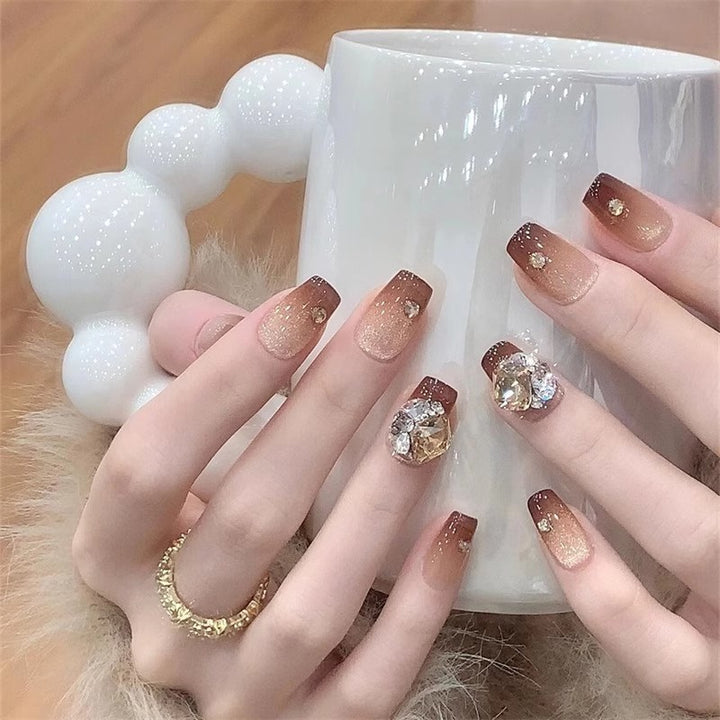 Artificial nails with glamorous 3D design Stornfield