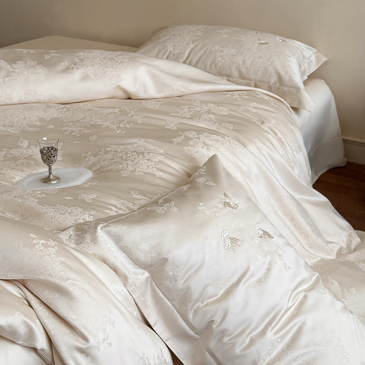 Fine Mako cotton bedding set with jacquard flower and butterfly relief