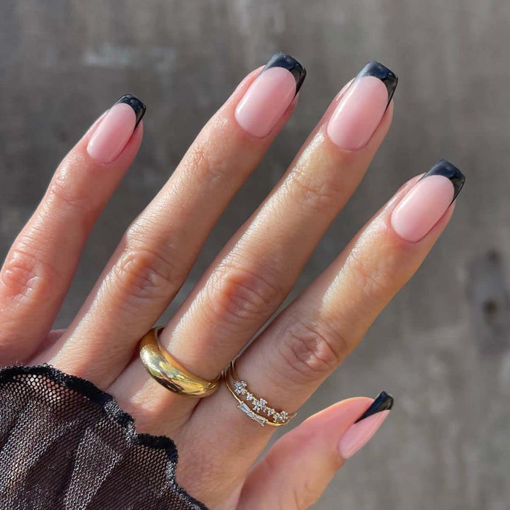 Artful stiletto nails with elegant tips Stornfield