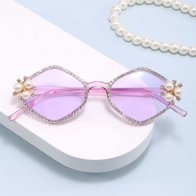 Women's extravagant sunglasses with glamorous pearl details Stornfield